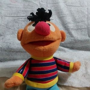 Official Licensed GUND Sesame Street Ernie Plush 1
